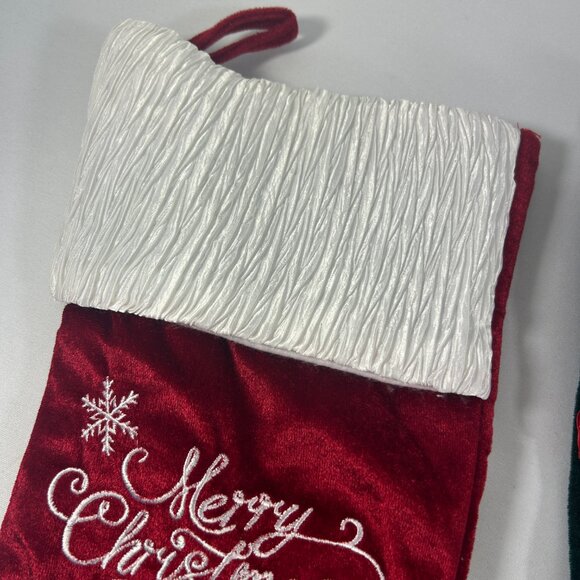 St Nicks Choice Merry Christmas Stockings Lot 2 Red Green Embroidered Snowflakes - Picture 4 of 8